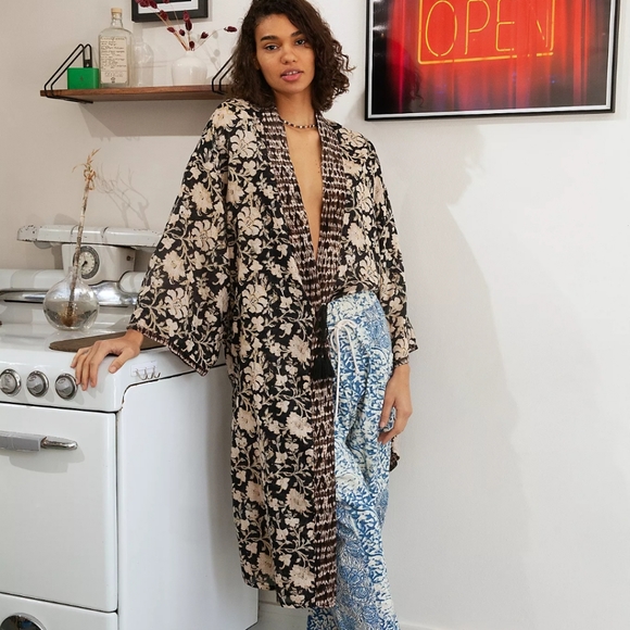 Free People Reversible Luxe Rumi Relaxed Cut Midi Kimono LAST ONE Size Small NWT - Picture 2 of 15